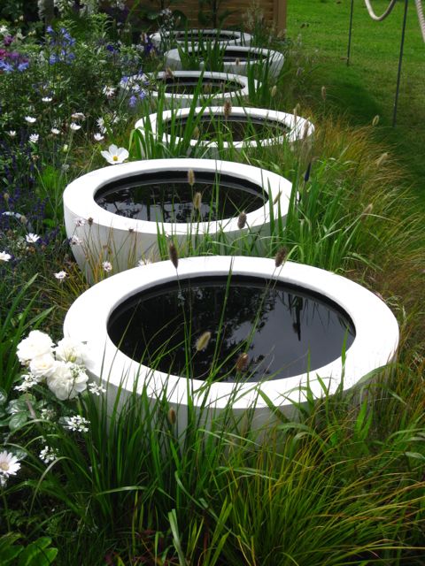 urbis water bowls.jpg